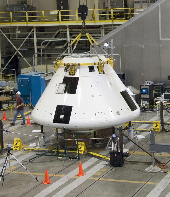 NASA's Orion Lifeboat Makes Waves for Boeing's Commercial Spaceship Plan
